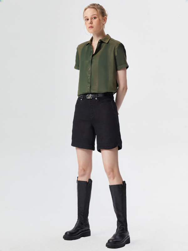 Short-sleeve button-down shirt